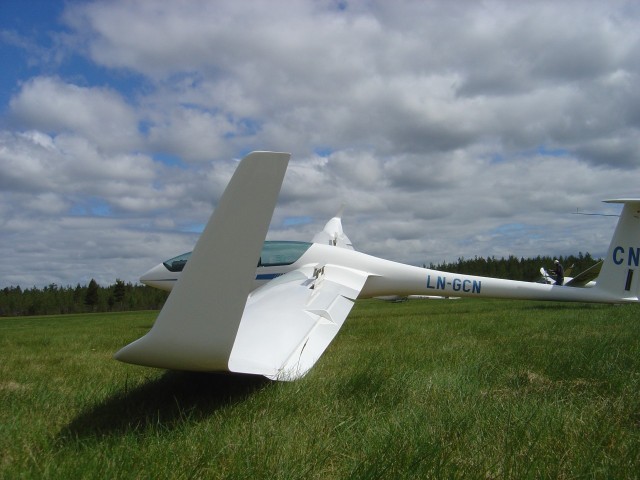 NTHFs DG1000 (LN-GCN) p� grid