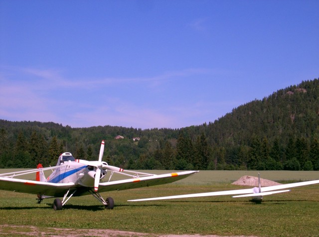 Jan og TAUen tjenestegj�r p� sommerleir p� Lunde