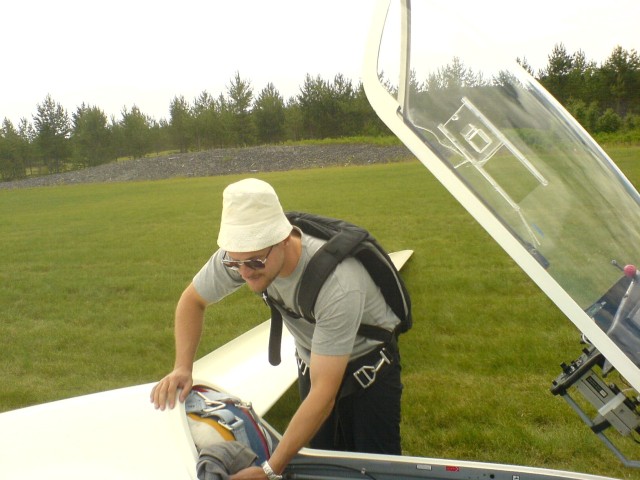 Gaute gj�r seg klar i ASW-19, LN-GII